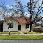Walnut House - Hargreaves St Close To Lake Weeroona