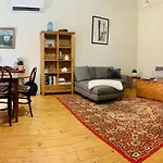 La Rouge Cottage