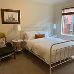 Luxury Inner City Townhouse
