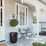 Hargreaves Cottage - Close To Cbd