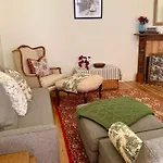 La Rouge Cottage