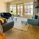 Luxury Inner City Townhouse