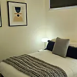 Bendigo Skyline-Cbd Apartment With Lock Up Garage