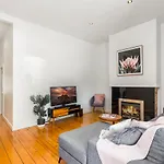 Central Bendigo Cottage, Walk To Everywhere!!