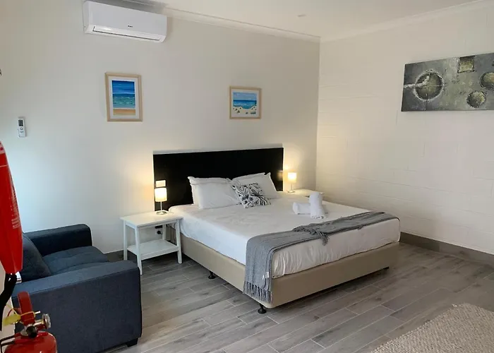 Bendigo High St Motel - King Bed N Kitchen