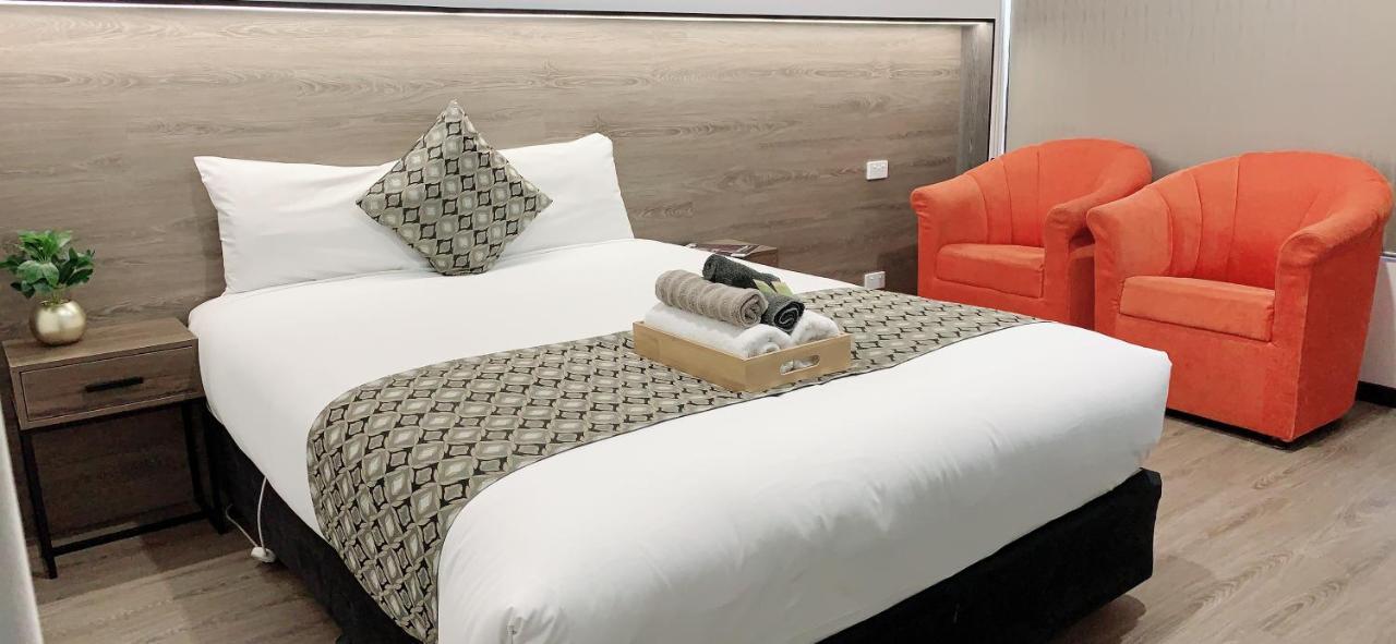 Elm Motel 3*