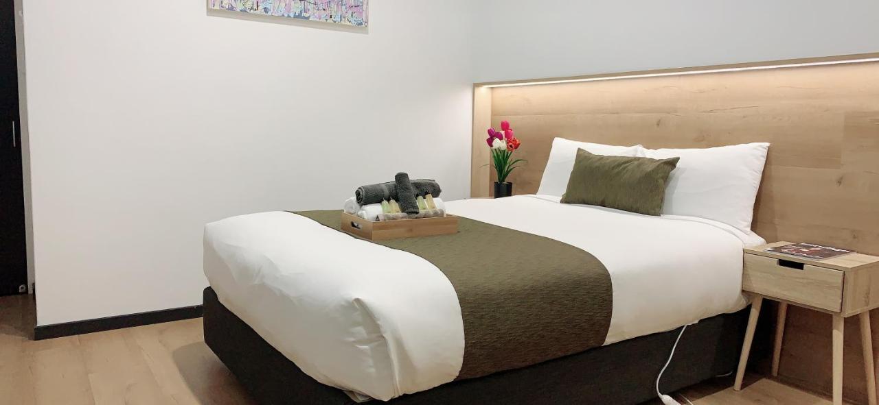 Elm Motel 3*