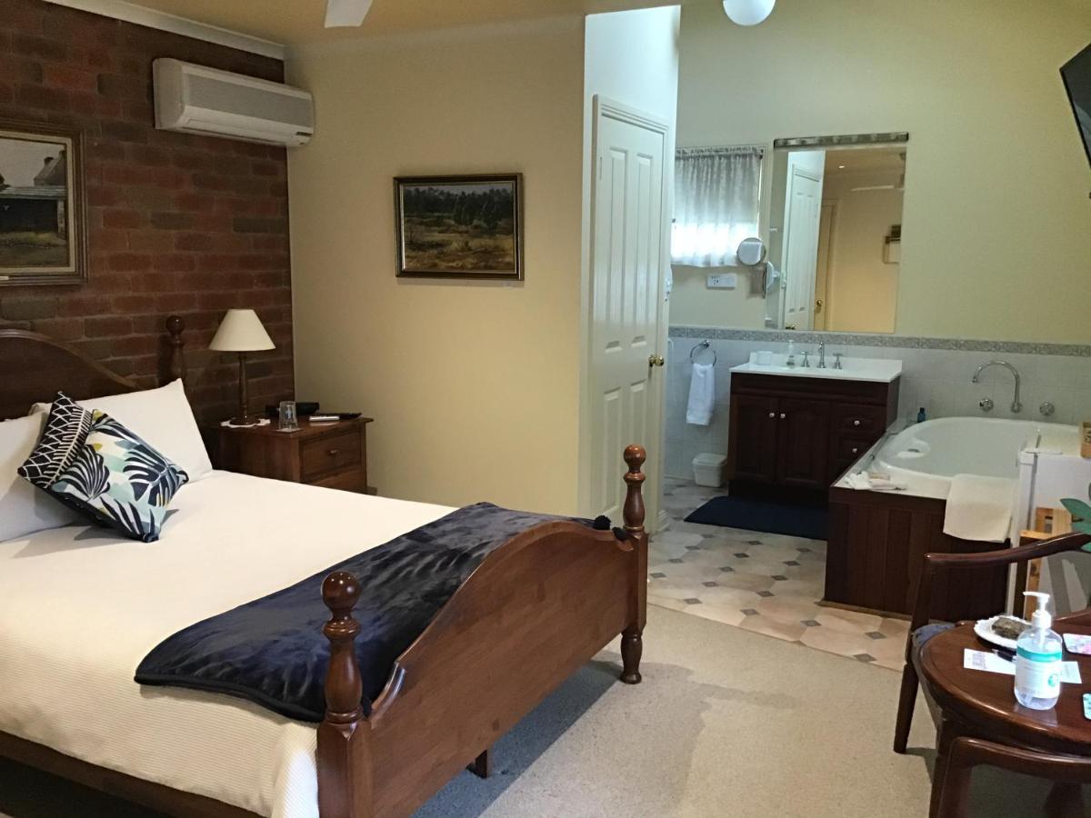 Bed & Breakfast Emeu Inn Bed & Breakfast Bendigo