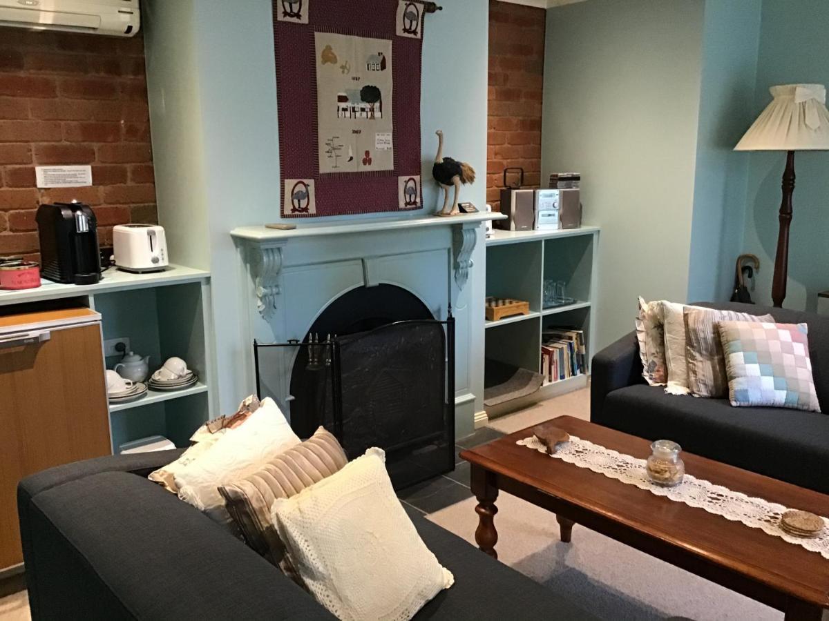 Emeu Inn Bed & Breakfast Bed & Breakfast