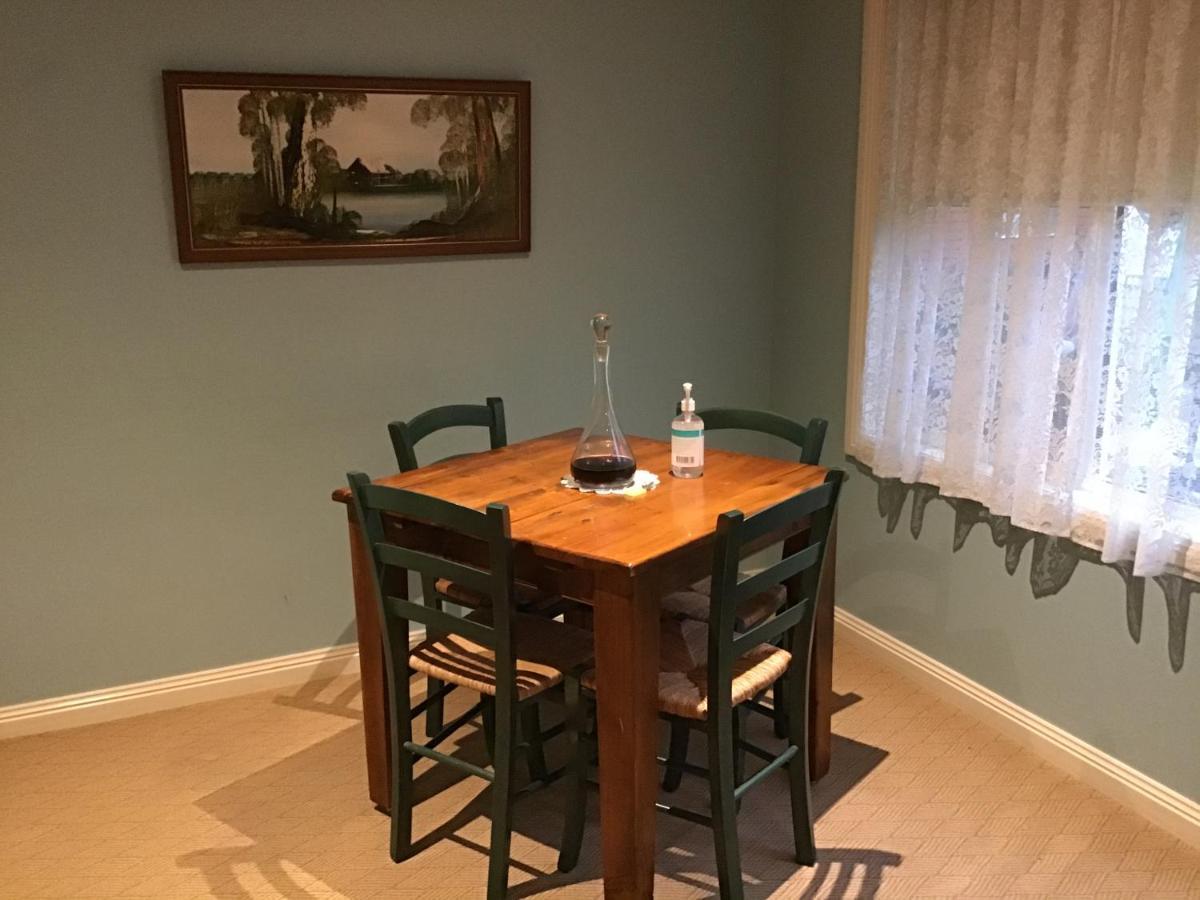 Emeu Inn Bed & Breakfast Bed & Breakfast Bendigo