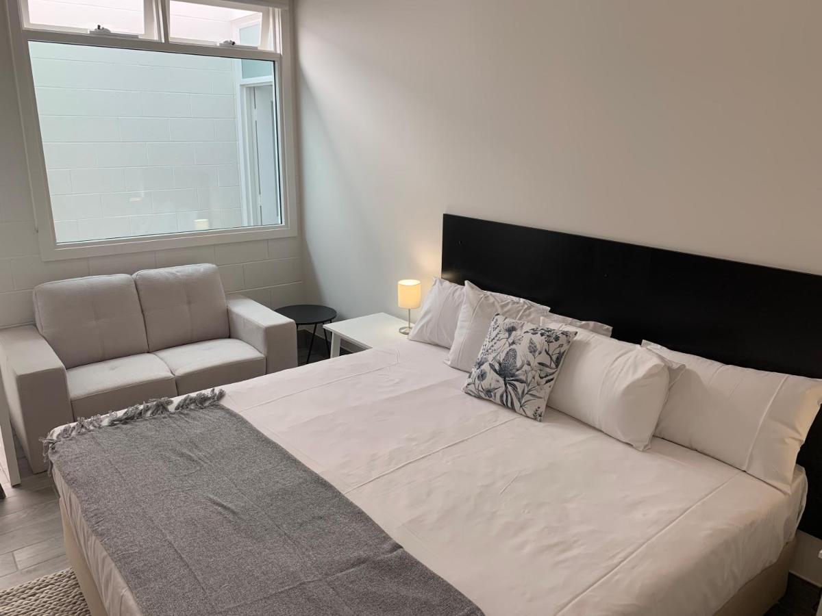 Motel High St - King Bed N Kitchen 4*