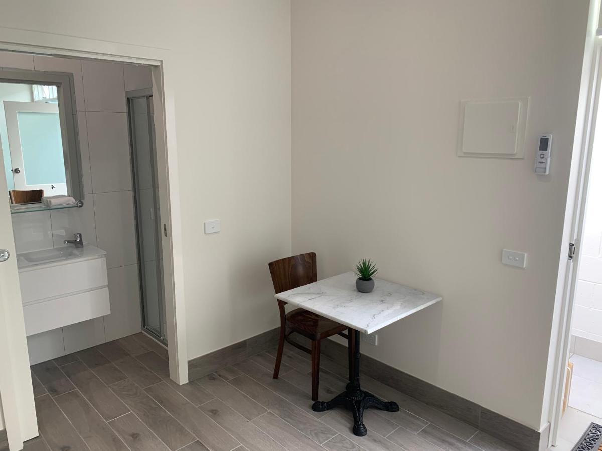 Motel High St - King Bed N Kitchen 4*