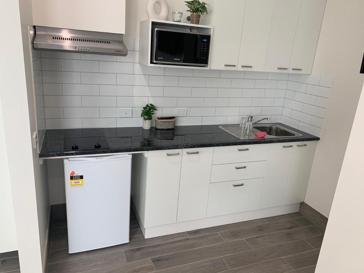 High St - King Bed N Kitchen Motel 4*