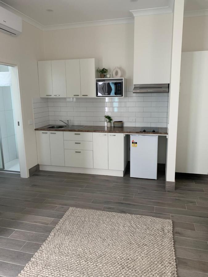 High St - King Bed N Kitchen