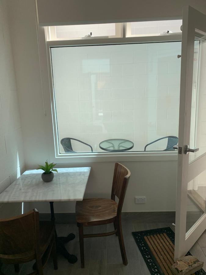 Motel High St - King Bed N Kitchen 4*