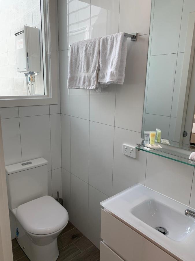 High St - King Bed N Kitchen Motel 4*