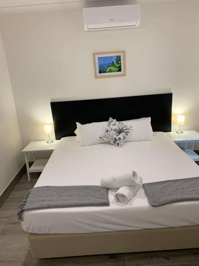High St - King Bed N Kitchen 4* Bendigo