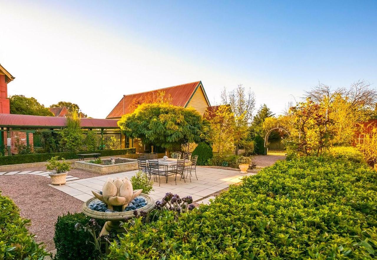 Langley Estate, * Bendigo