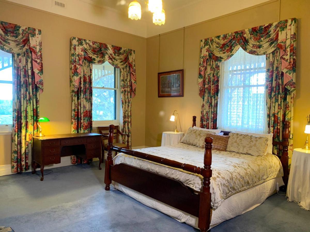 Bed & Breakfast Langley Estate,
