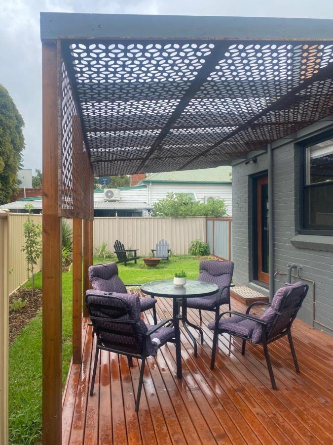 Holiday home Short Stroll To Cbd - 3 Bedroom House