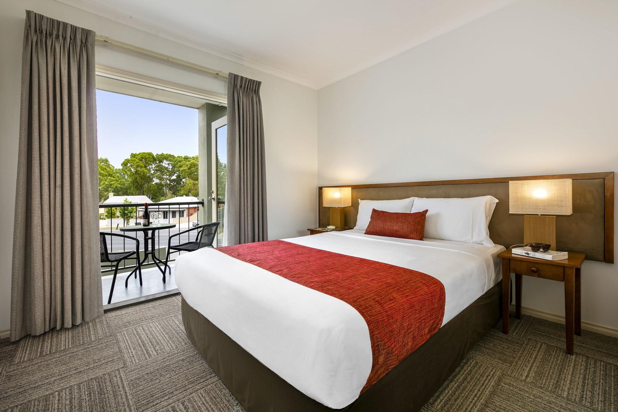 Aparthotel Quest 4*
