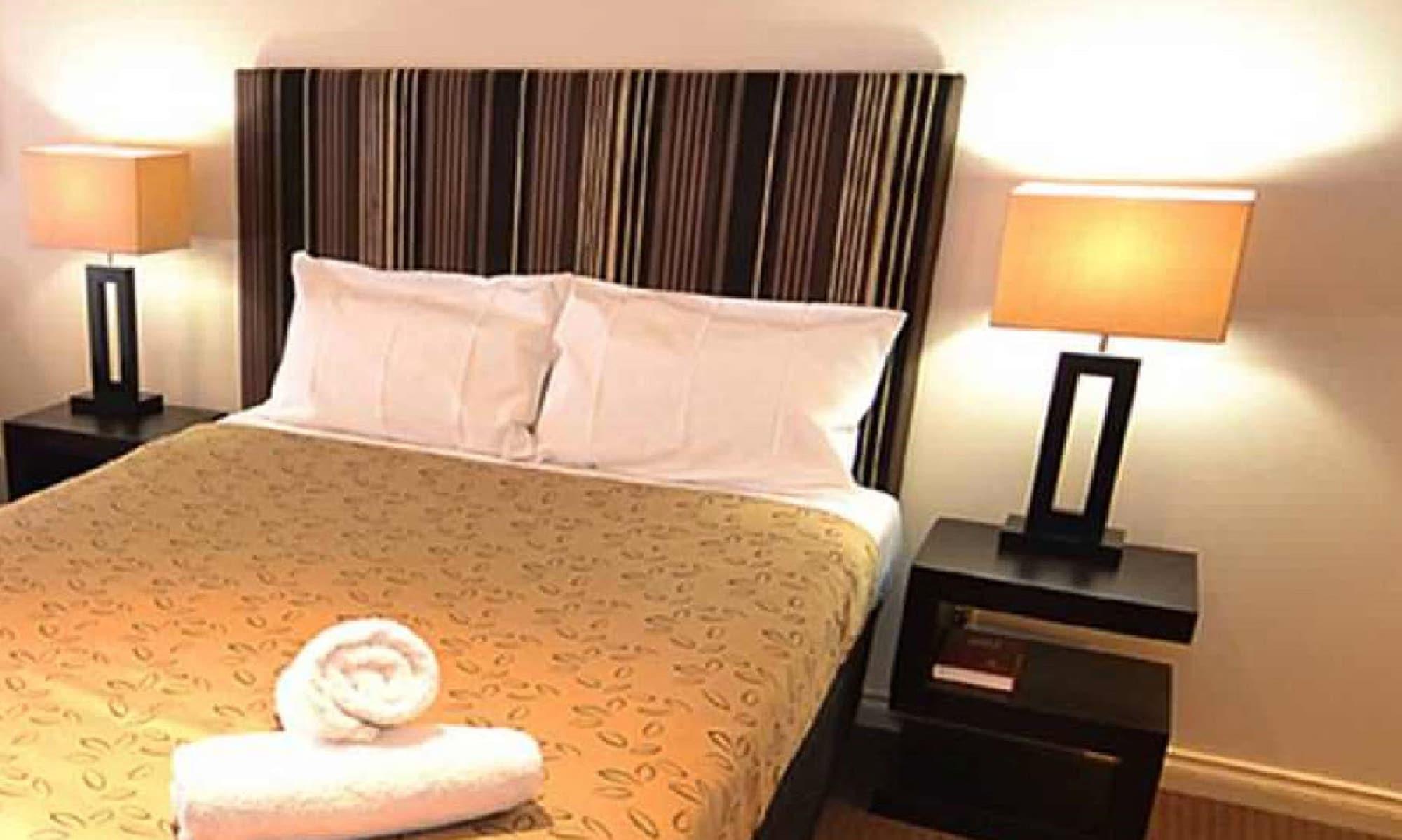Alexandra Place Motel 4*