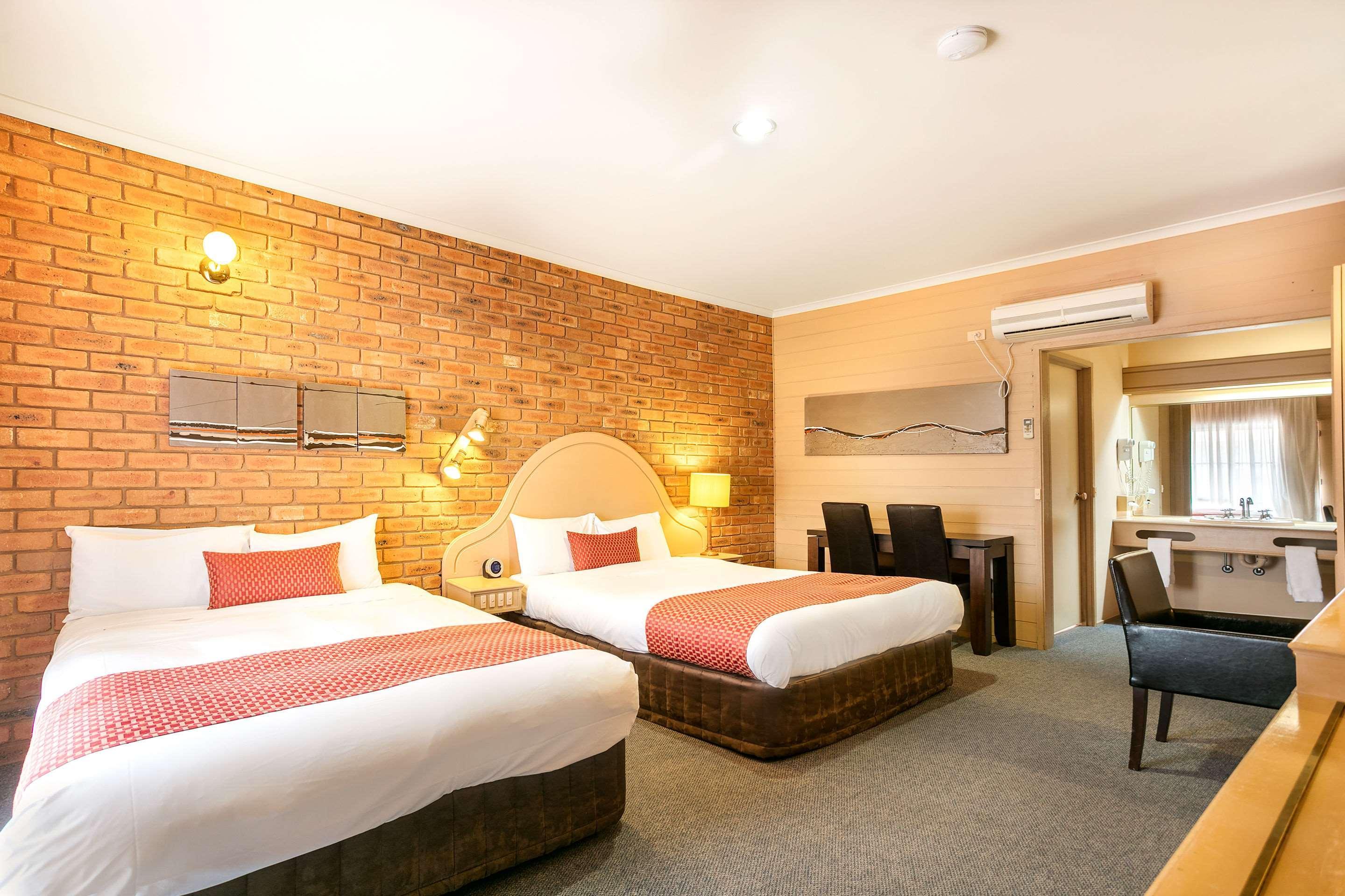 Quality Colonial Hotel