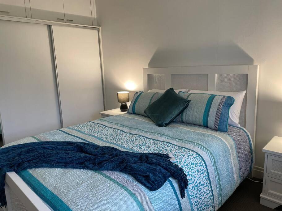 Walnut House - Hargreaves St Close To Weeroona Holiday home Bendigo