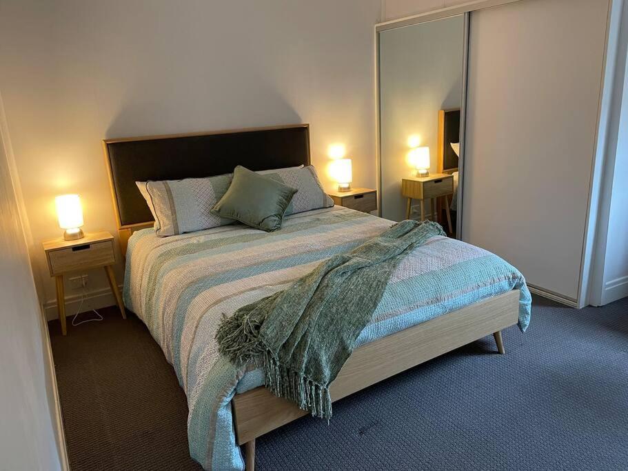 Holiday home Walnut House - Hargreaves St Close To Weeroona Bendigo