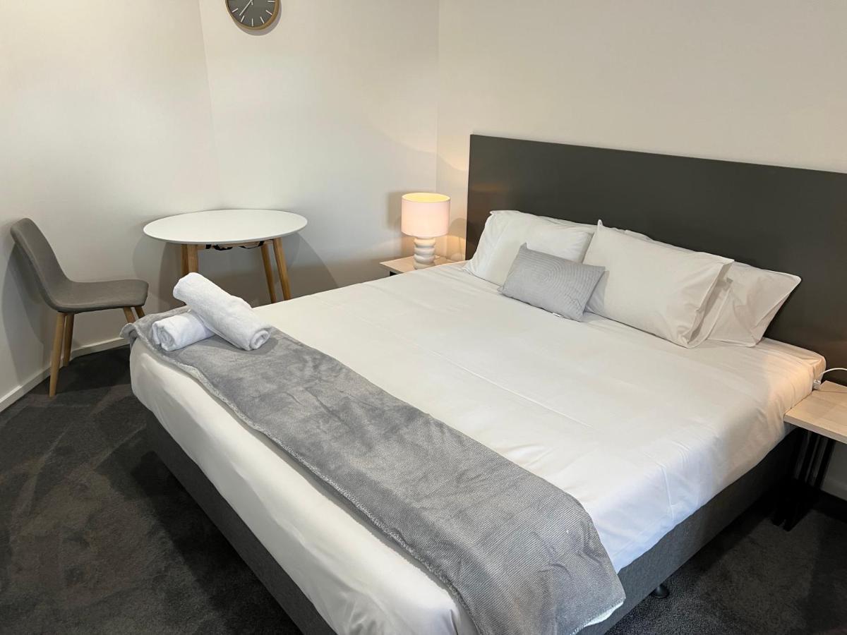 Botanic Motel- King Beds Hotel 4*