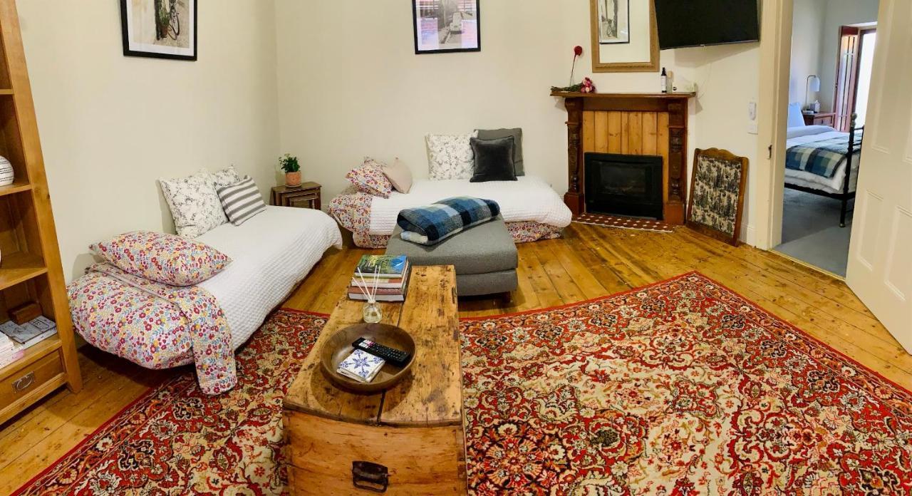 La Rouge Apartment
