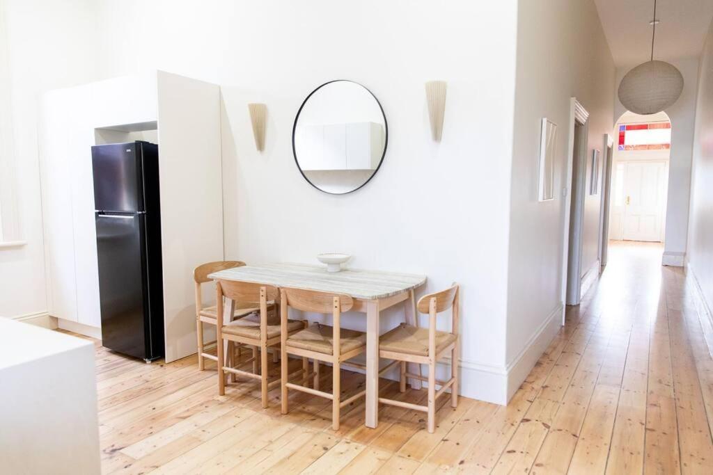Inner City Terrace Retreat: Renovated Gem With Two-night Minimum *