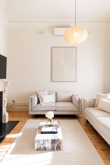 Holiday home Inner City Terrace Retreat: Renovated Gem With Two-night Minimum Bendigo