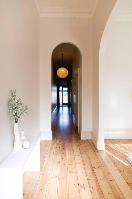 Holiday home Inner City Terrace Retreat: Renovated Gem With Two-night Minimum