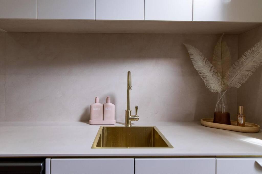 Holiday home Inner City Terrace Retreat: Renovated Gem With Two-night Minimum Bendigo