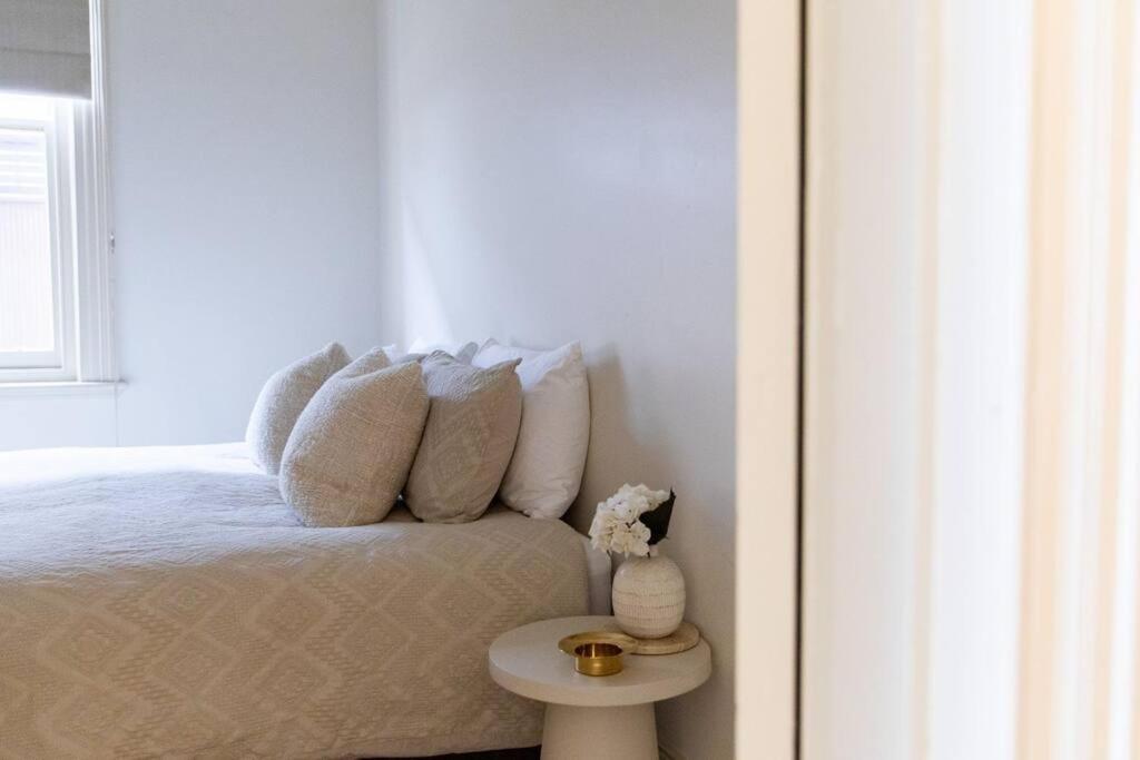 Holiday home Inner City Terrace Retreat: Renovated Gem With Two-night Minimum Bendigo