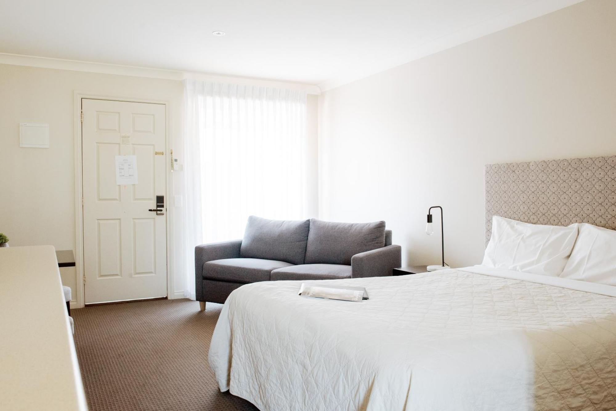 Alexandra Place 4*