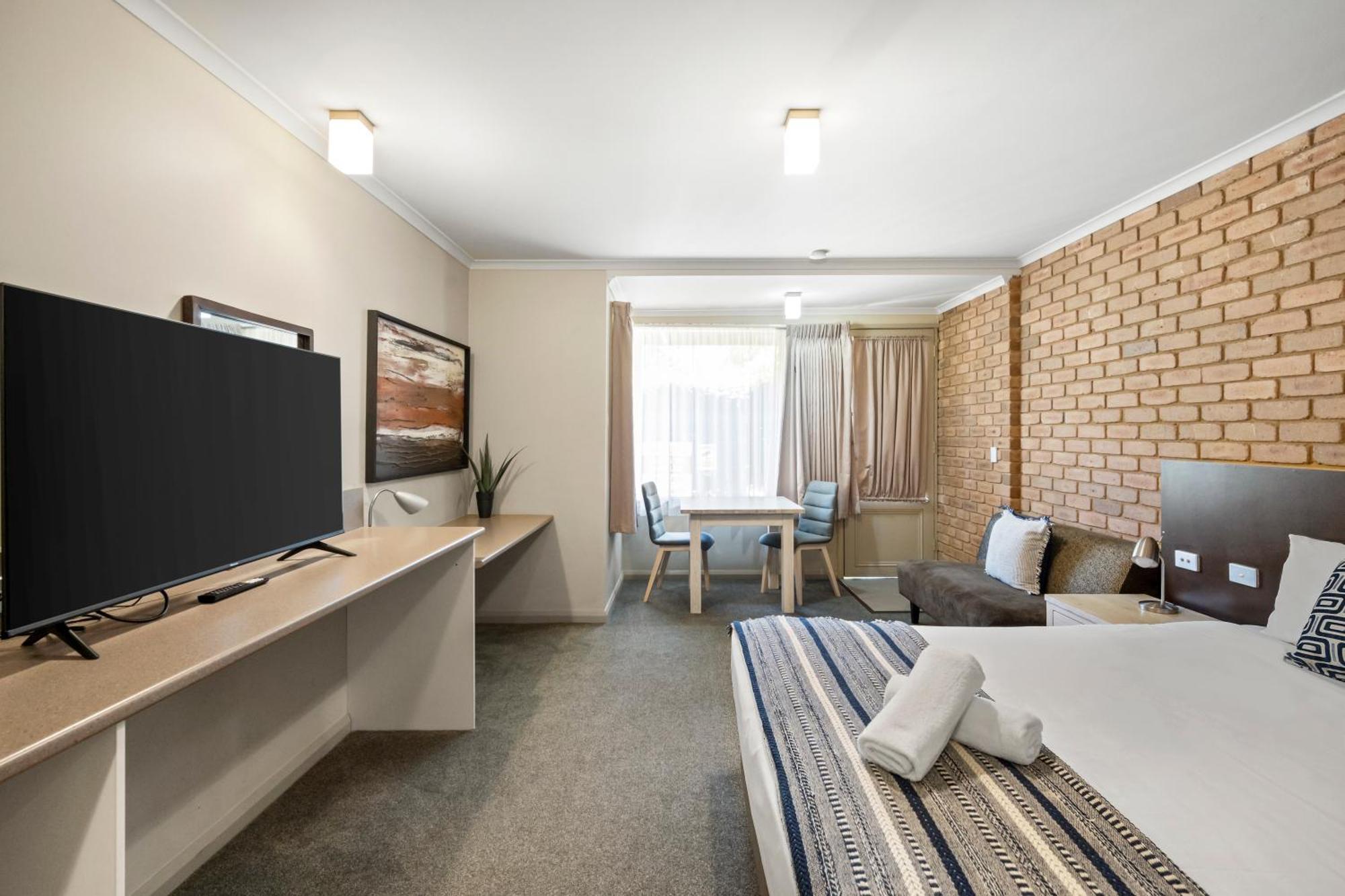 Motel National Complex 3*