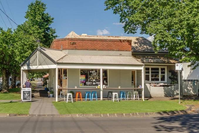 Hargreaves - Close To Cbd Holiday home Bendigo