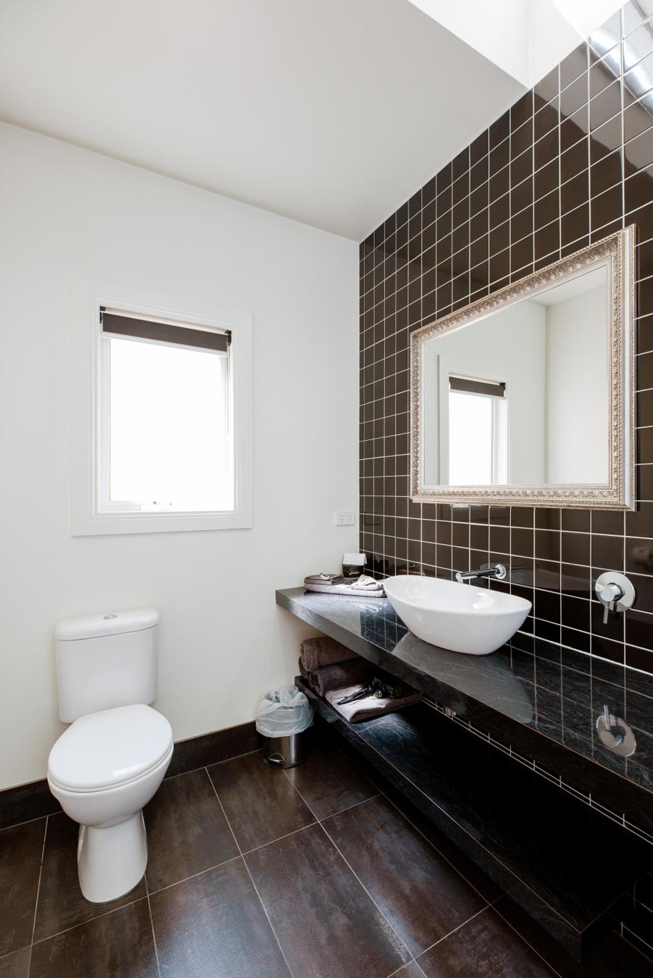 Alexandra Place 4*