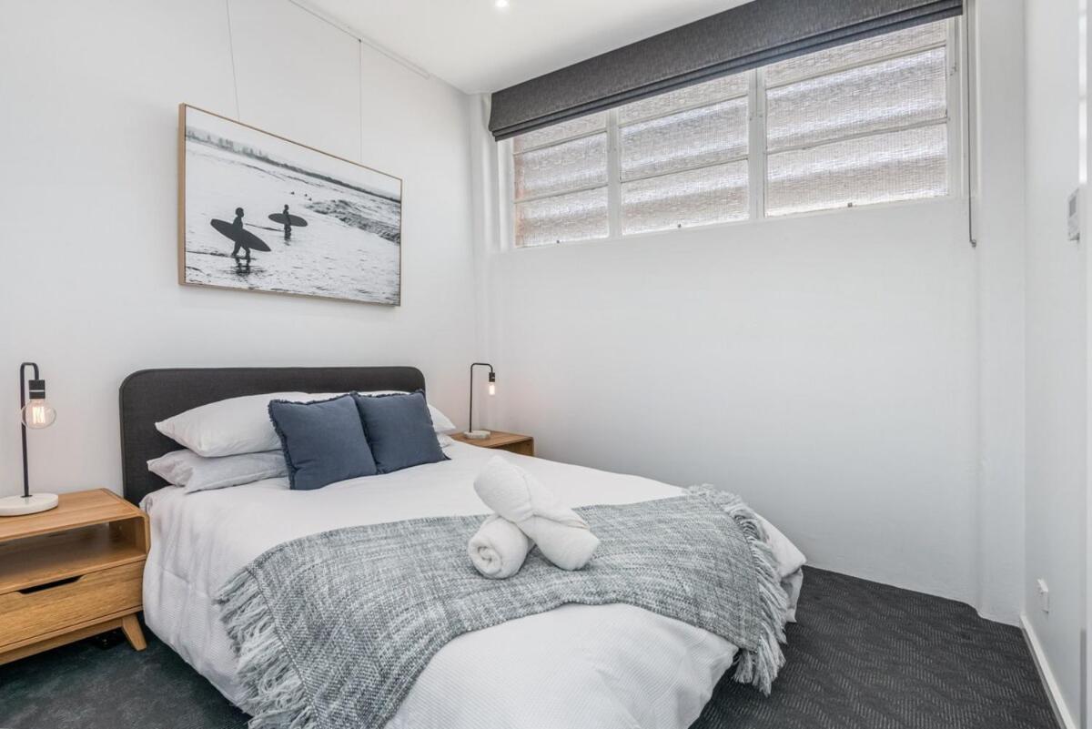 Bayne St Apartment *