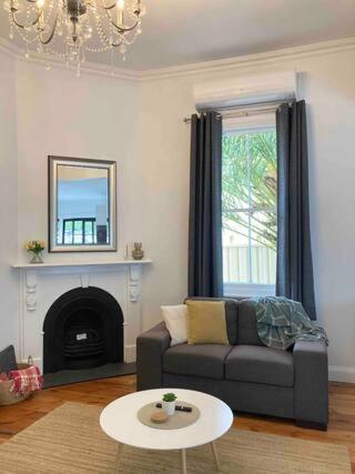 Newly Renovated, Kennedy - Close To Cbd Holiday home *