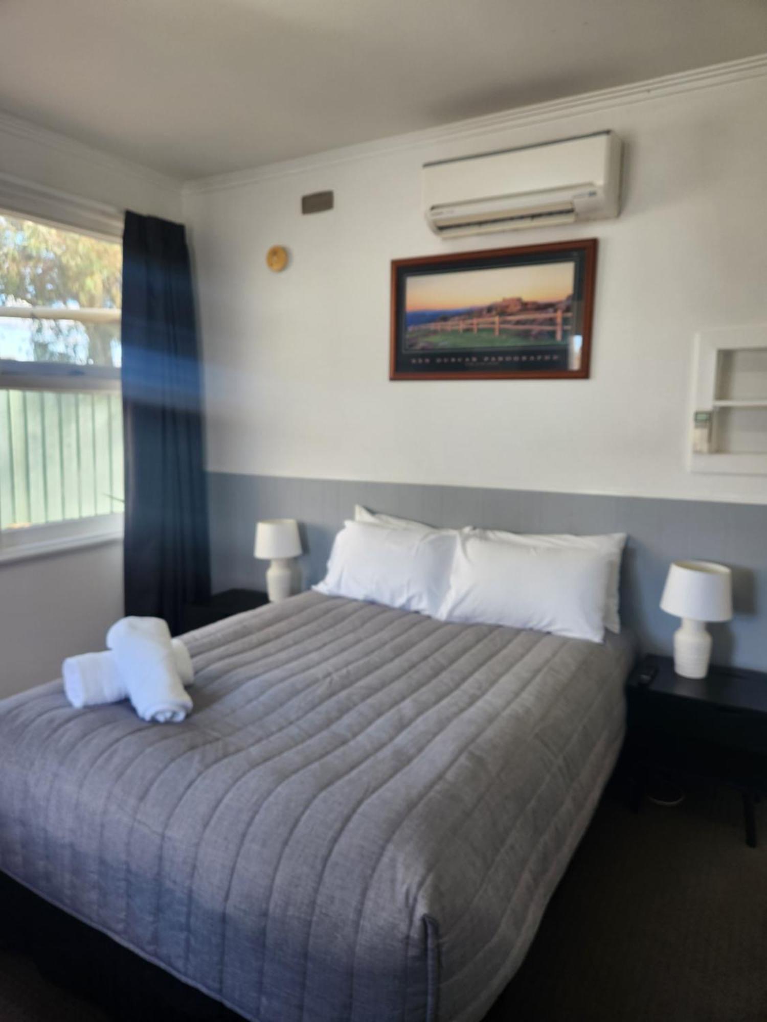 Calder Family Motel