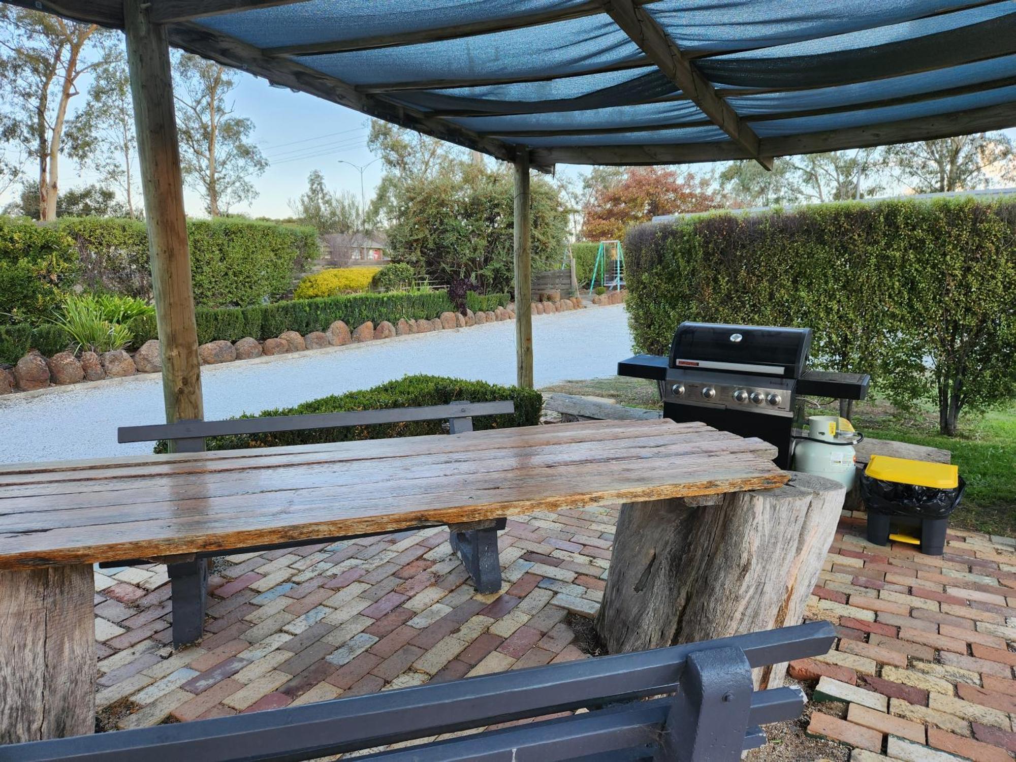 Calder Family 3* Bendigo
