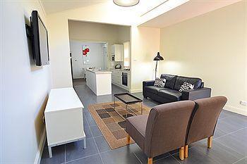 Alexandra Place Motel 4*