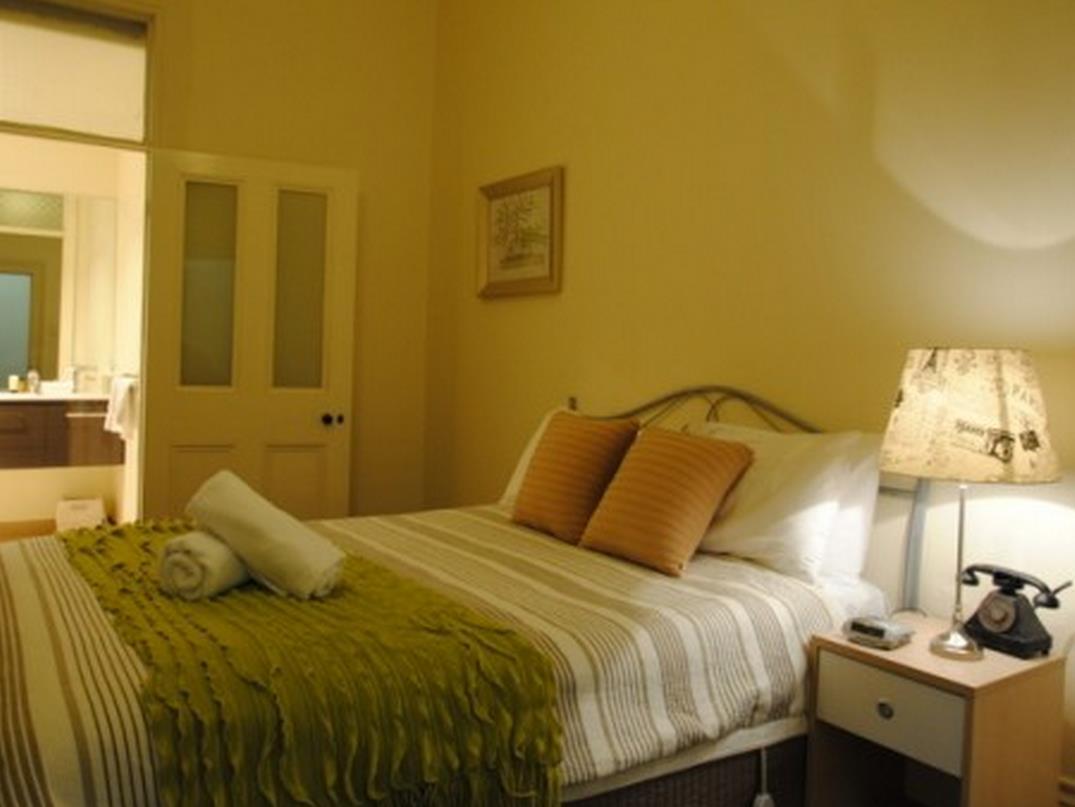 Holiday home Cobb&cohouse 4 Queen Bedrooms, 3 Bathrooms, Bendigocbd Lock Up Garage Bendigo