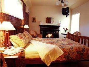 Emeu Inn Bed & Breakfast 4*