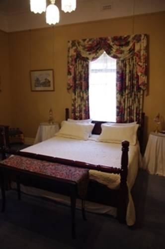 Langley Hall Bed & Breakfast 4*