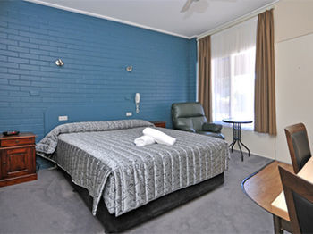 Elm Motel