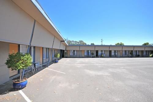 Elm Motel 3*